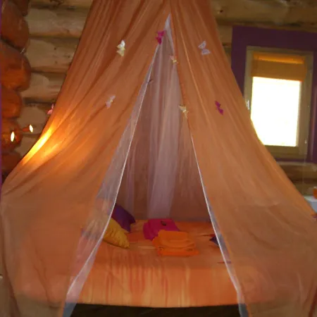 Szálloda La Colline Aux Fustes Meurville